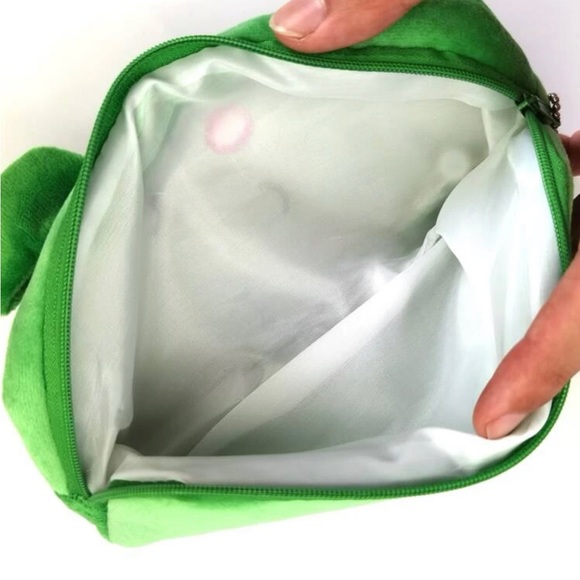 Plush Cactus Bag - H 0.8 x W 3.9 x L 8.3 - Picture 3 of 3